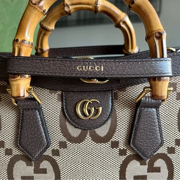 Gucci Beige and Brown Monogram Tote - Picture 4 of 16